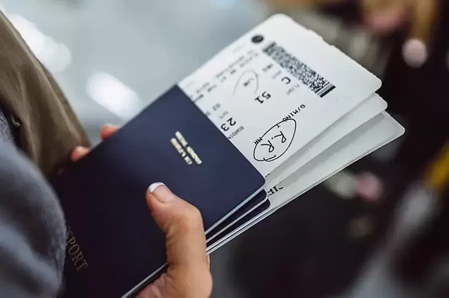 Ký hiệu "RR" trên thẻ lên máy bay có ý nghĩa gì?